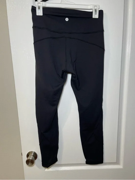 Lululemon In Movement Tight 25” Everlux Black Leggings Size 8 Ankle Length - Picture 6 of 16